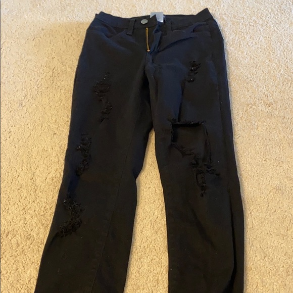 💘Fashion nova distressed high rise jeans - Picture 3 of 3